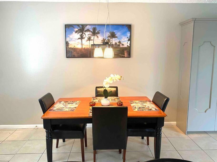 Shining Star Apartment West Palm Beach Exterior photo